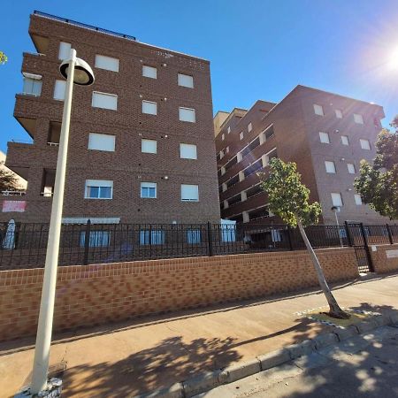 Schoene Ferienwohnung Ca. 350M Vom Strand Entfernt 오로페사델마르 외부 사진