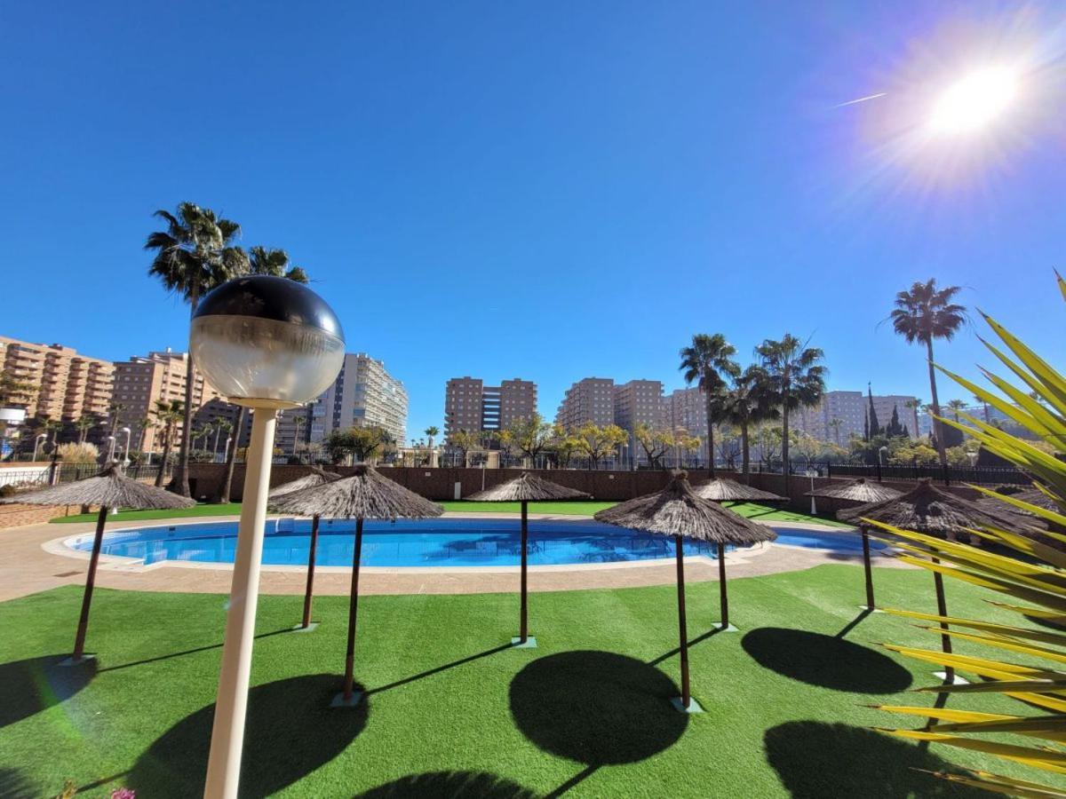 Schoene Ferienwohnung Ca. 350M Vom Strand Entfernt 오로페사델마르 외부 사진