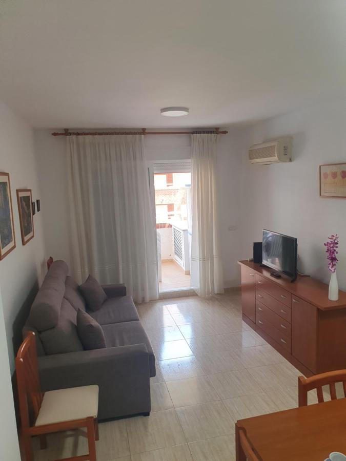 Schoene Ferienwohnung Ca. 350M Vom Strand Entfernt 오로페사델마르 외부 사진