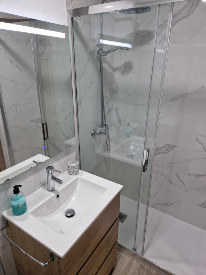 Schoene Ferienwohnung Ca. 350M Vom Strand Entfernt 오로페사델마르 외부 사진
