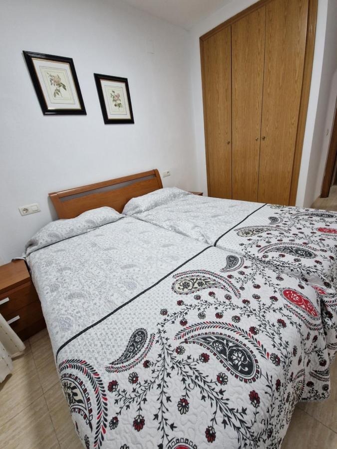 Schoene Ferienwohnung Ca. 350M Vom Strand Entfernt 오로페사델마르 외부 사진